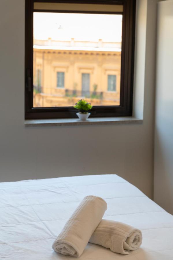 Ruggero Settimo - Room & Suite Palermo Buitenkant foto